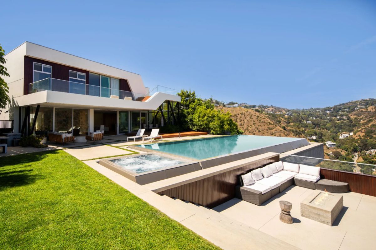 2008 Hercules Dr, Los Angeles, CA 90046