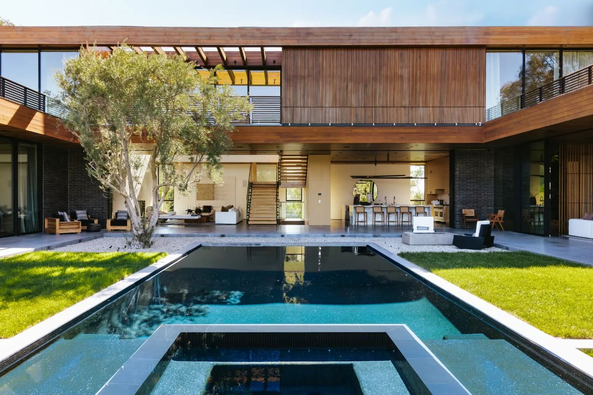 9705 Oak Pass Rd, Beverly Hills, CA 90210