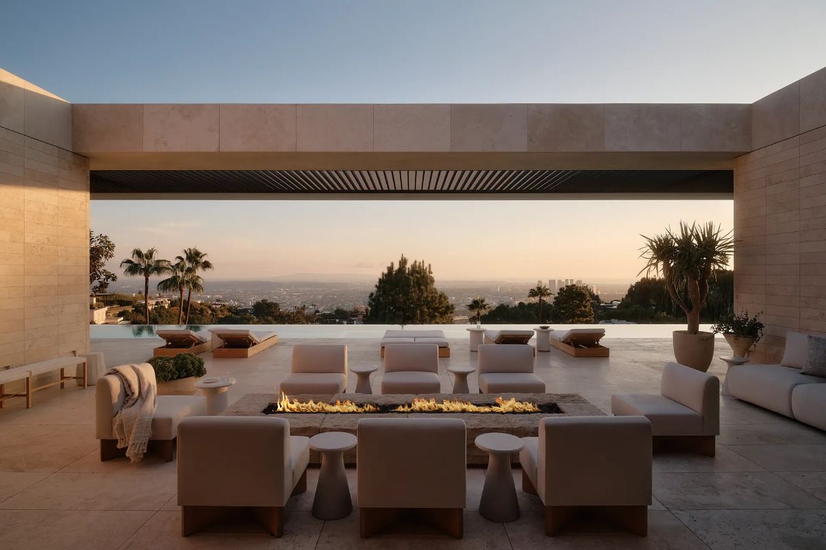 9214 Nightingale Dr, Los Angeles, CA 90069