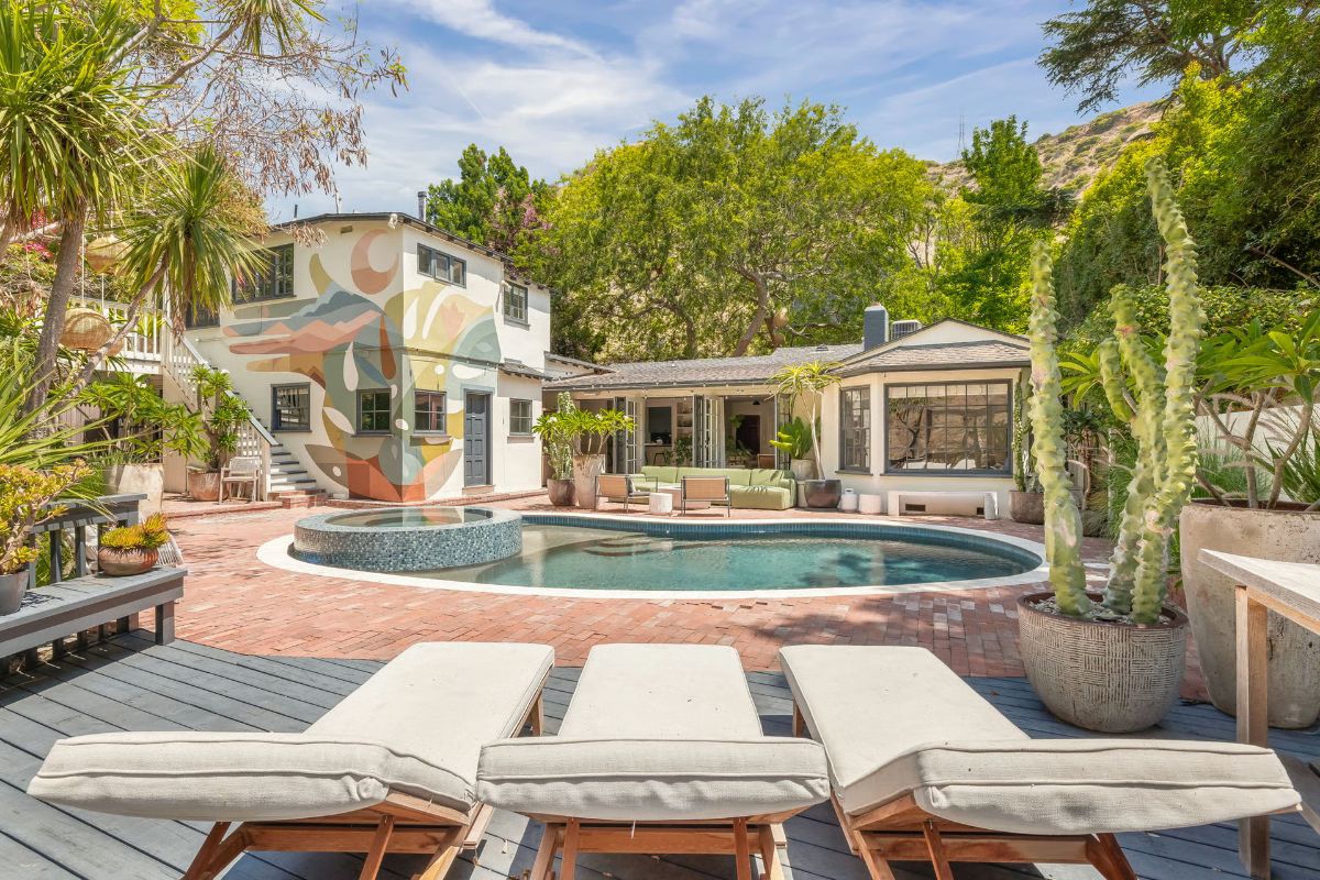 2015 Nichols Canyon Rd, Los Angeles, CA 90046