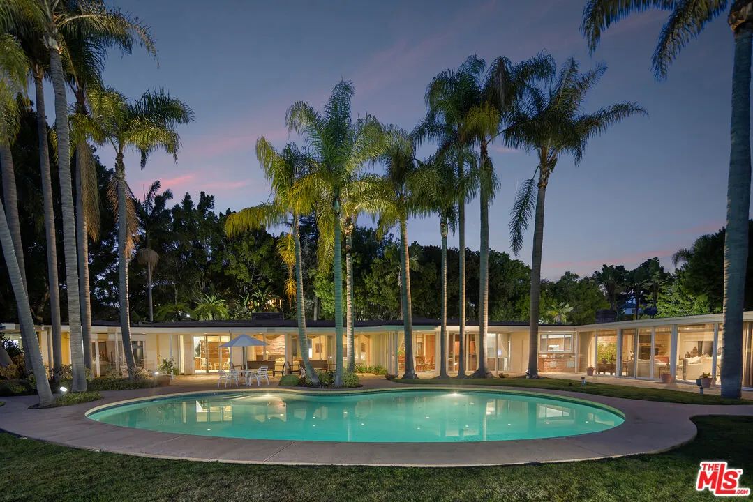 235 Saint Pierre Rd, Los Angeles, CA 90077