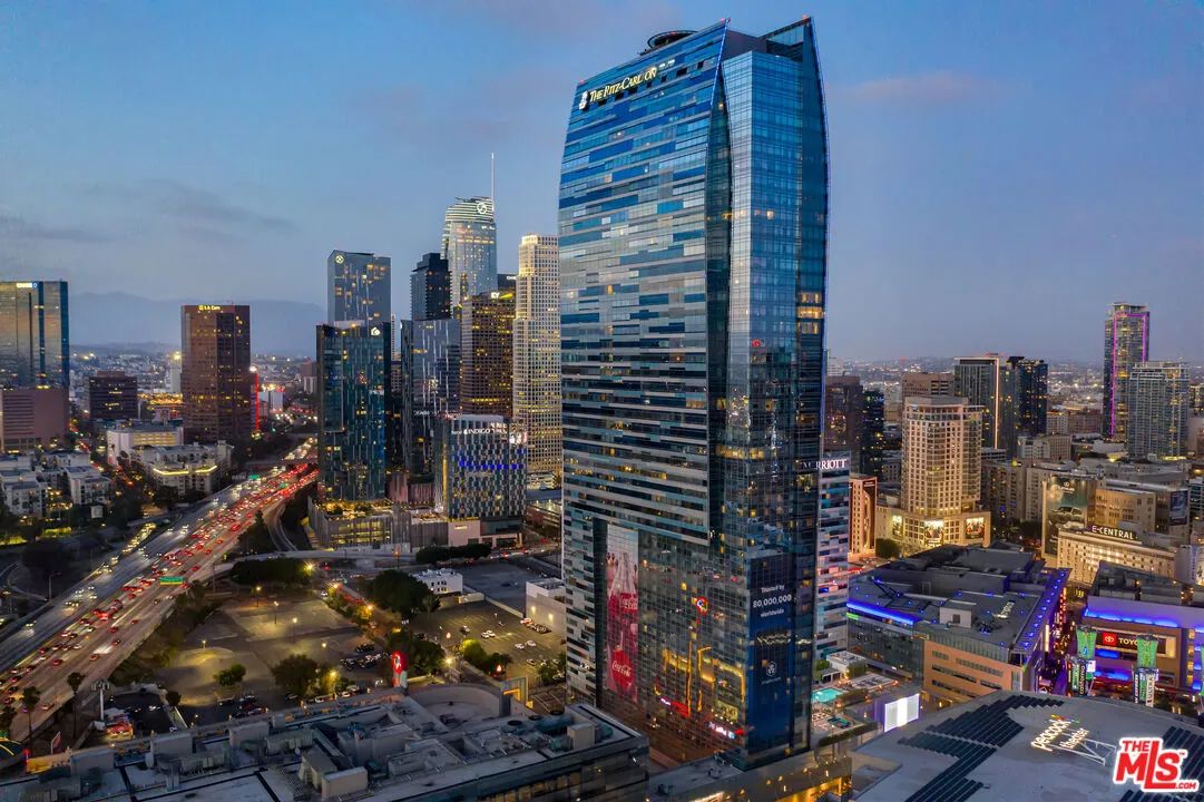 900 W Olympic Blvd 49C, Los Angeles, CA 90015