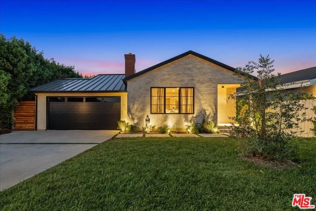 14537 Hesby St, Los Angeles, CA 91403