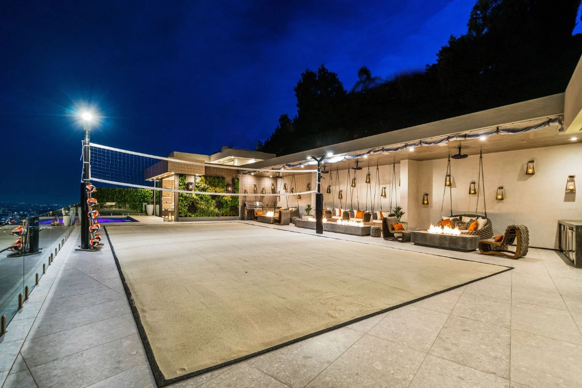 9330 Flicker Way, West Hollywood, CA 90069