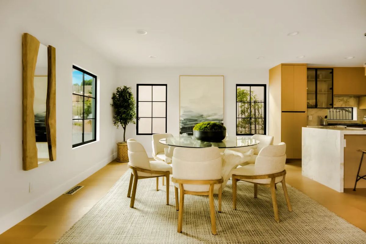 8921 Appian Way, Los Angeles, CA 90046