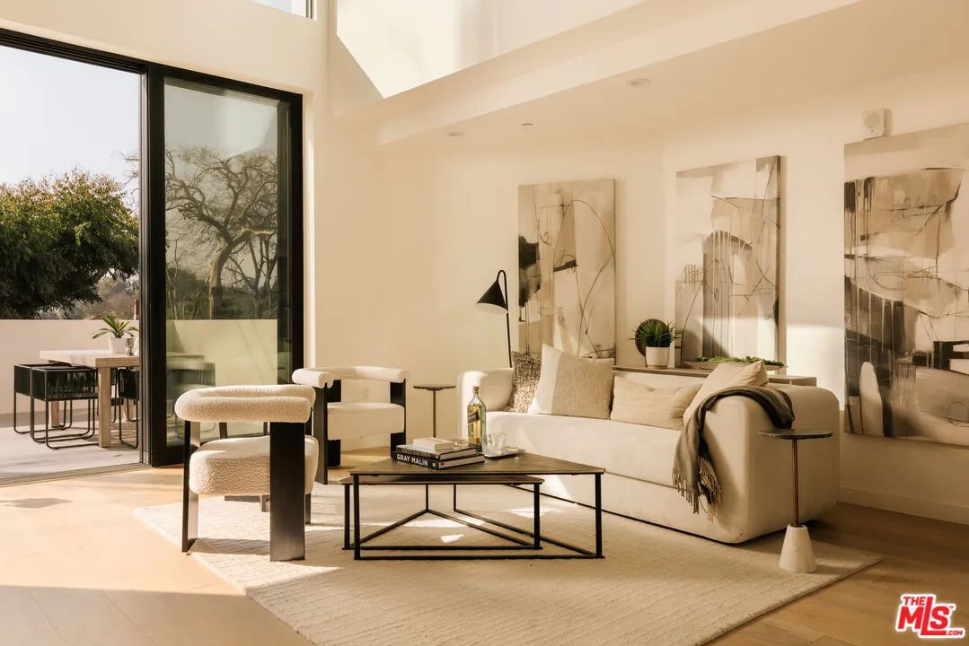 2919 Waverly Dr Unit 101, Los Angeles, CA 90039