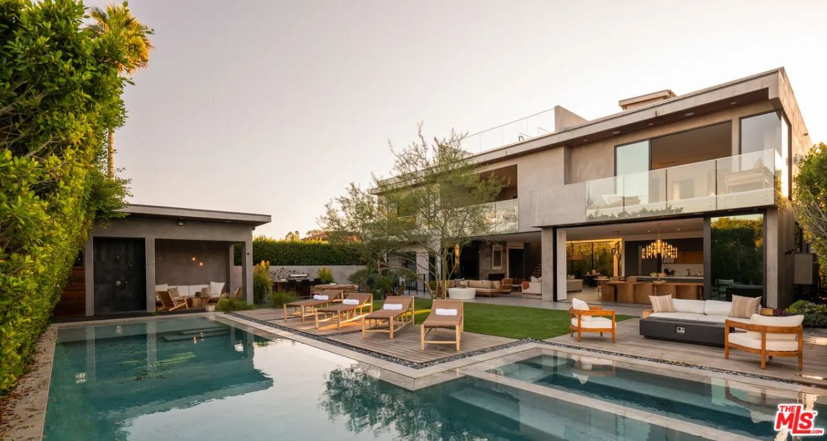 1632 Stradella Rd, Los Angeles, CA 90077