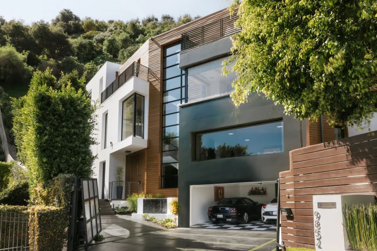 9852 San Cir, Beverly Hills, CA 90210