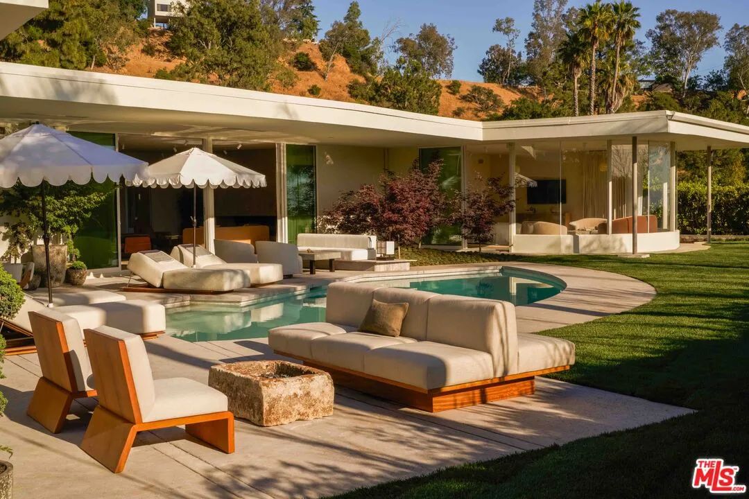 1865 Loma Vista Dr, Beverly Hills, CA 90210