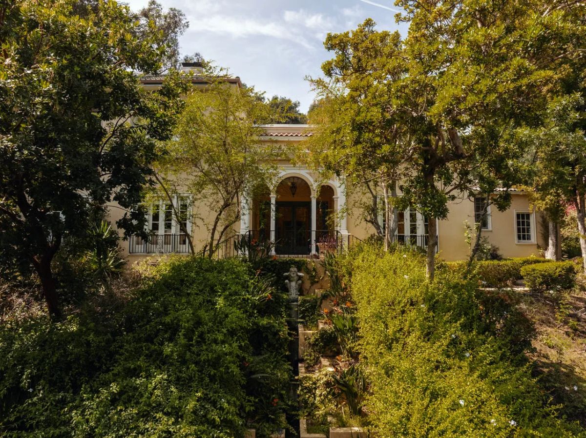 2027 N Highland Ave, Los Angeles, CA 90068